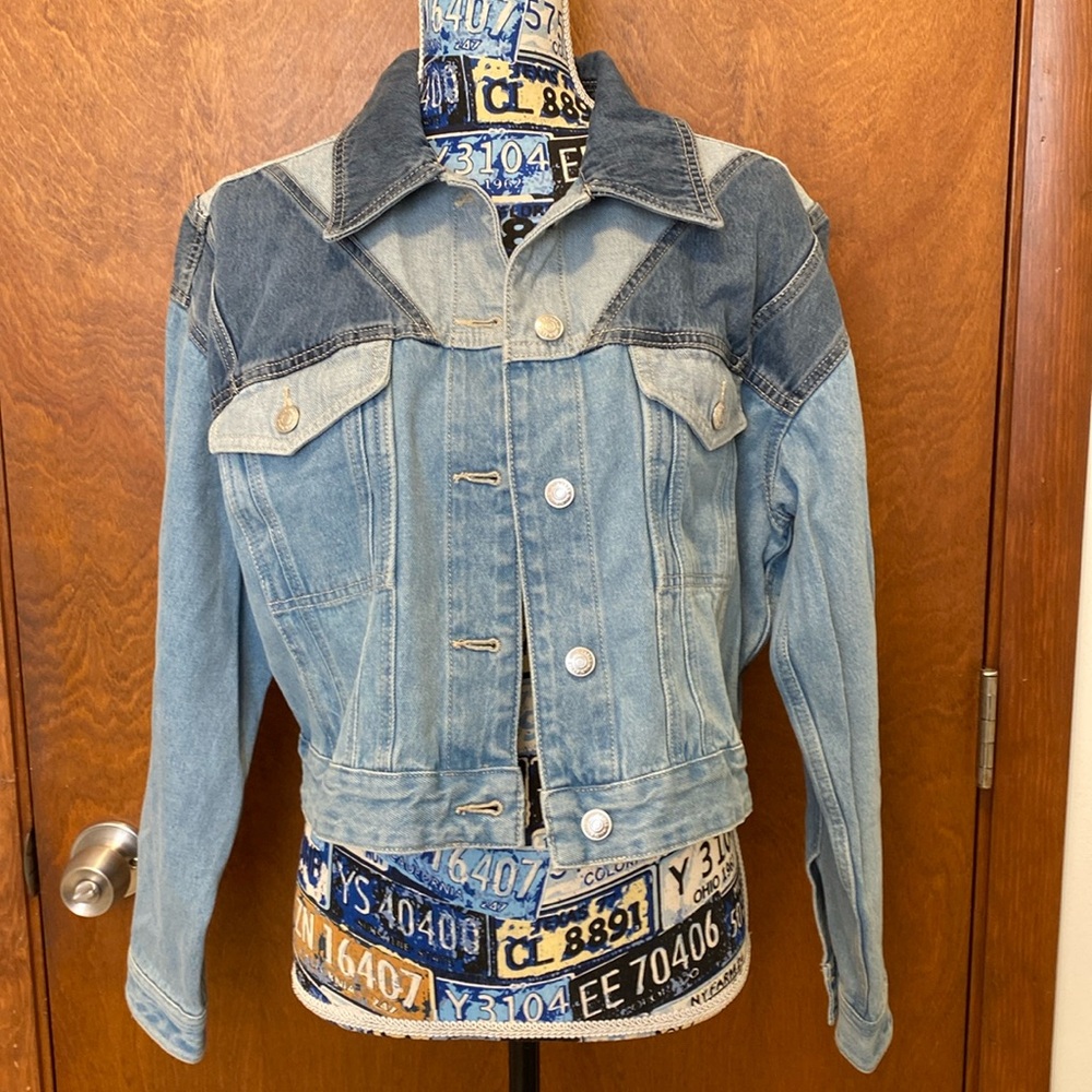 Wild Fable jeans jacket size medium brand new